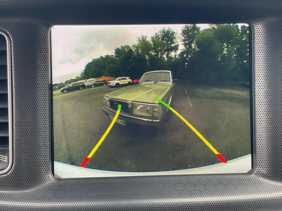 Fahrzeugabbildung Dodge Charger 18er GT 4x4 Sitzlüftung Memory Sitze