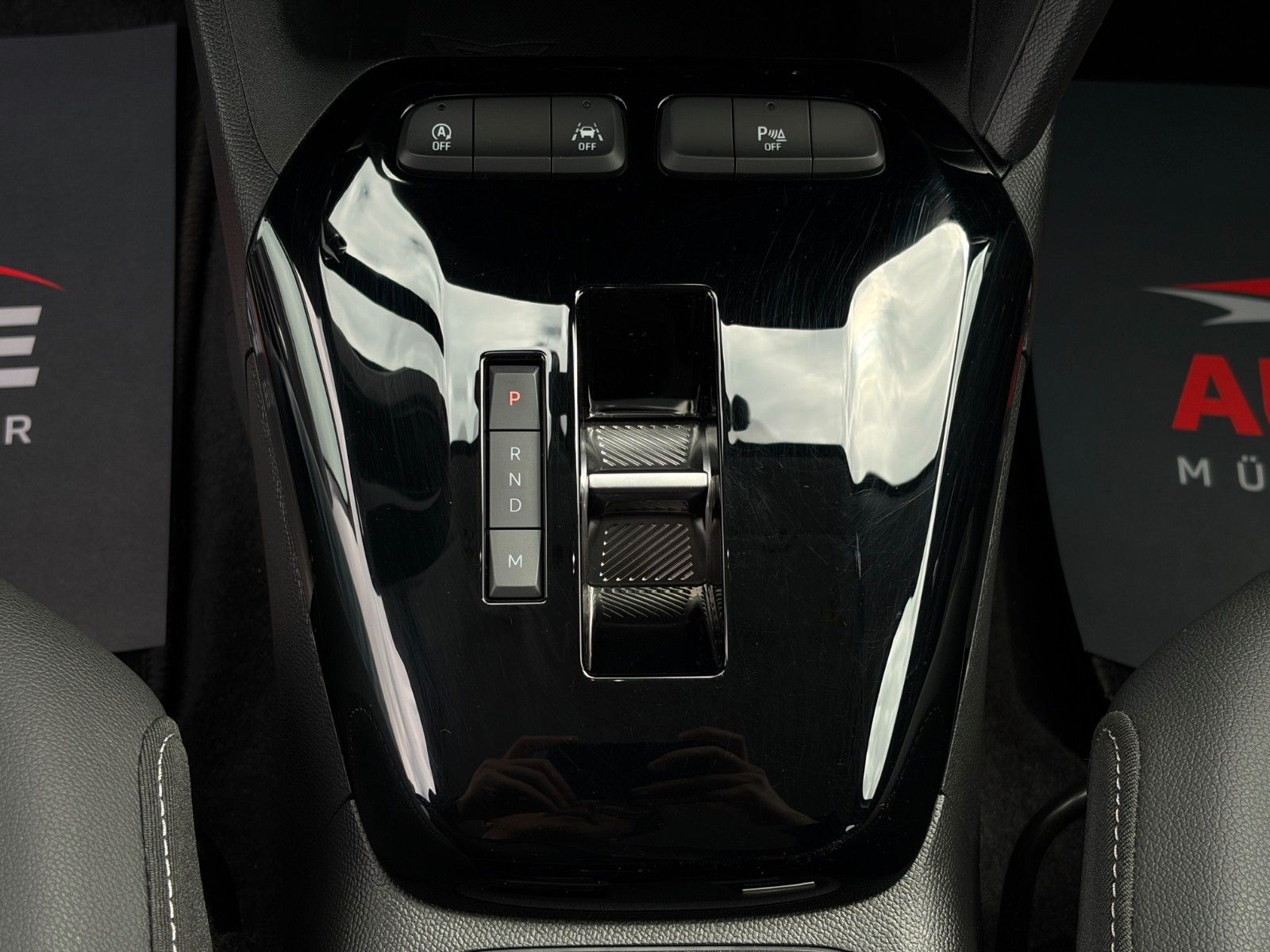 Fahrzeugabbildung Opel Corsa F 1.2 DIT S&S Elegance Autom PDC CarPlay