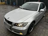 BMW 330i zu verkaufen - BMW 330 aus 2006: 330i