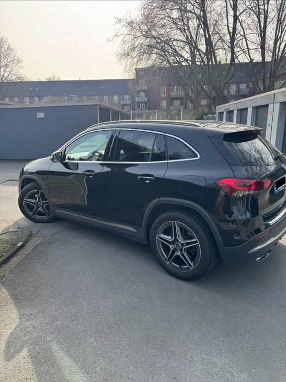 Image of Mercedes-Benz GLA 250