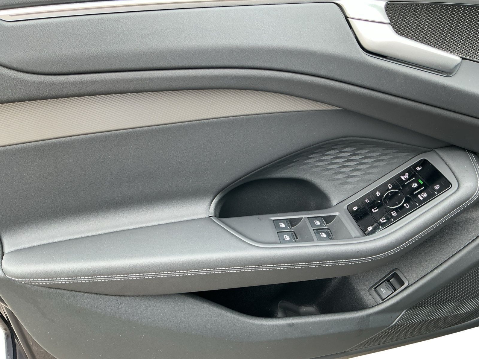 Audi A6 - Bild 15