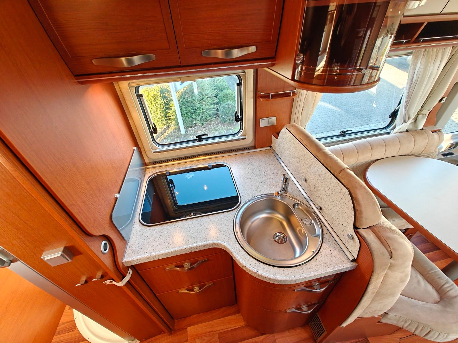 Fahrzeugabbildung HYMER / ERIBA / HYMERCAR B - KLASSE 594 - AUS ERSTBESITZ