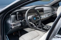 BMW M760 – 12 / 29