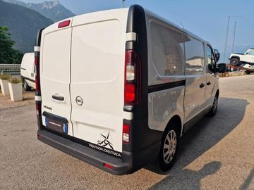 Opel Vivaro - 9