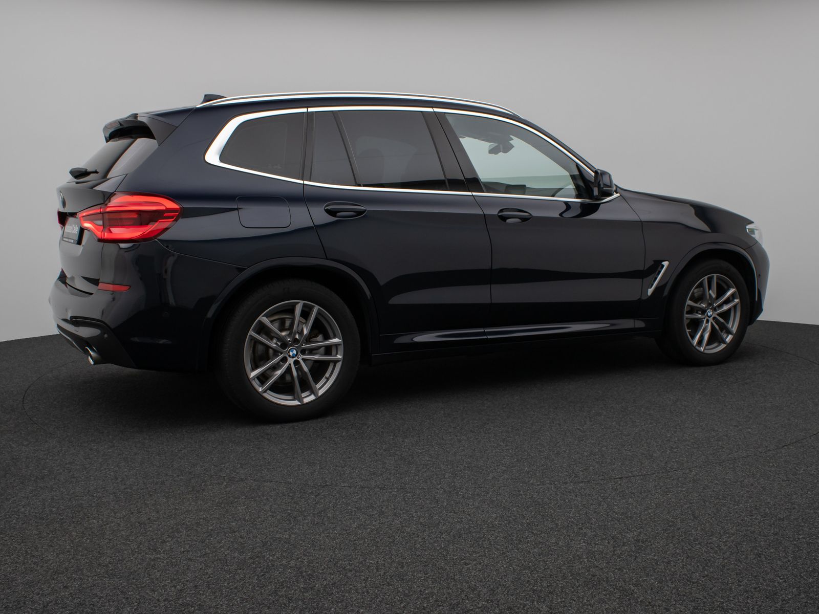 Fahrzeugabbildung BMW X3 xD20d M Sport Kamera HUD DAB H/K AHK Komfort