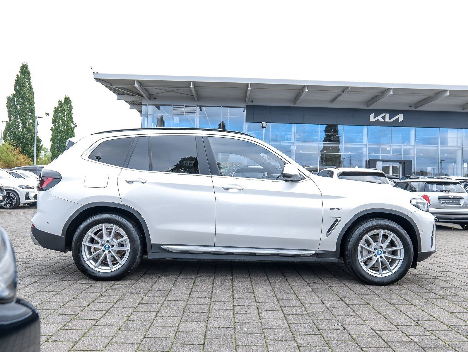 BMW X3 xDrive30e HUD AHK RFK NAVI LED PDC V H DAB foto 11