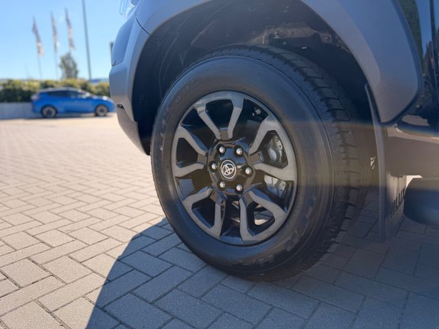 Toyota Hilux Double Cab Invincible 4×4 AHK *SOFORT*