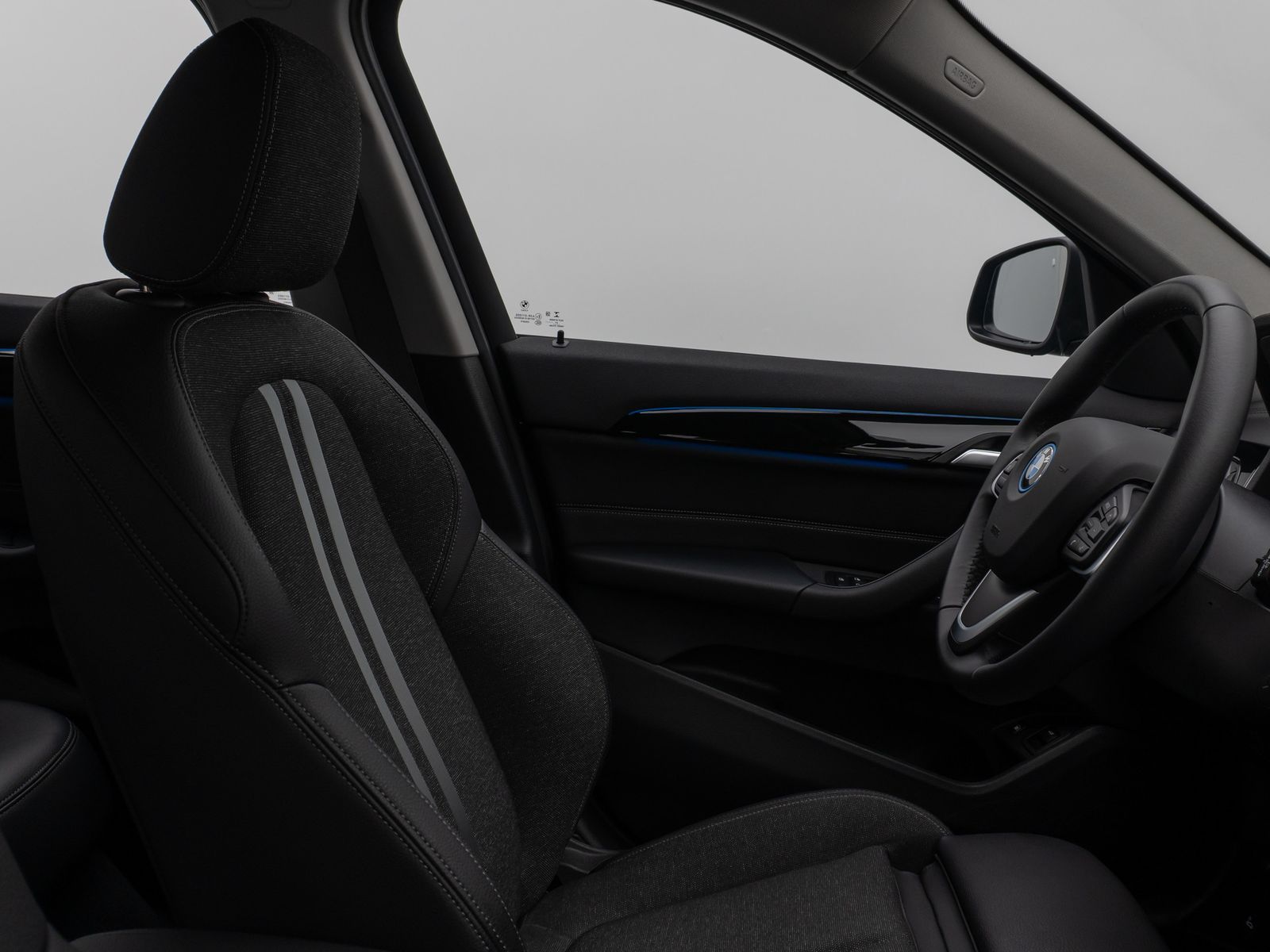 Fahrzeugabbildung BMW X1 xD25e Sport Line Kamera DAB Geschwindigkeitsr