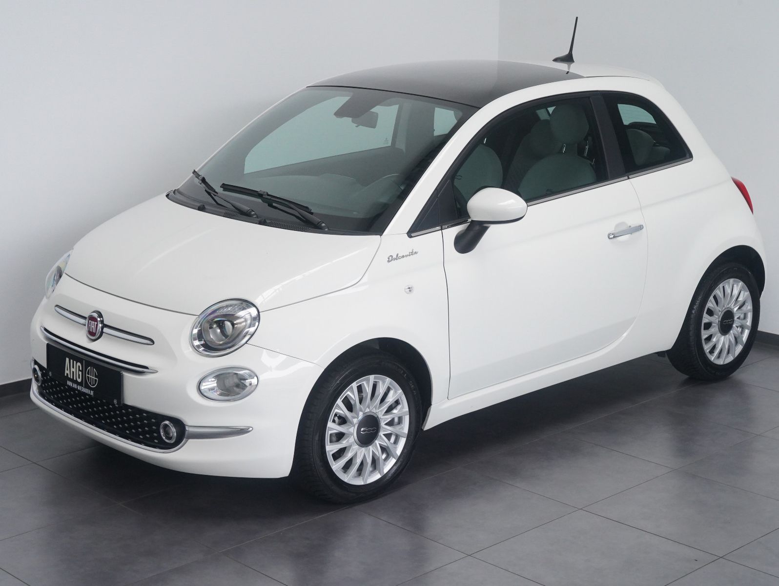 Fahrzeugabbildung Fiat 500 1.0 Mild Hybrid Dolcevita PANORAMA
