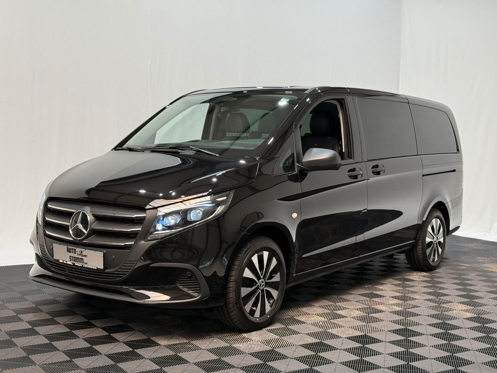 Fahrzeugabbildung Mercedes-Benz Vito Tourer 116 CDI RWD SELECT lang