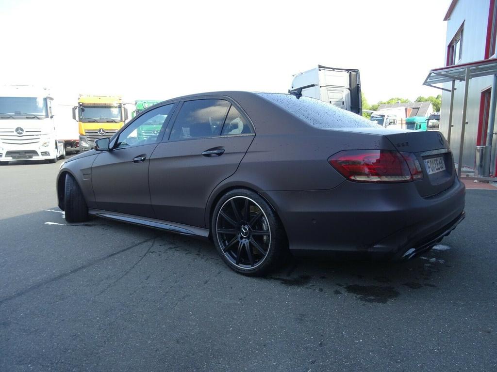 Mercedes-Benz E 63 AMG