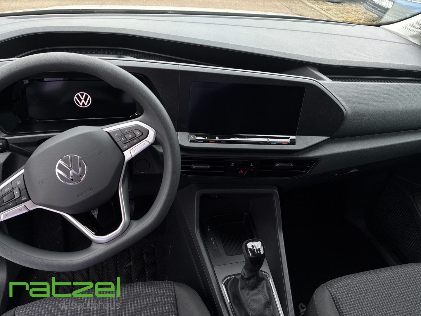 Fahrzeugabbildung Volkswagen Caddy Cargo Maxi 2.0 TDI AHK+DAB+Klima+PDC+Regal