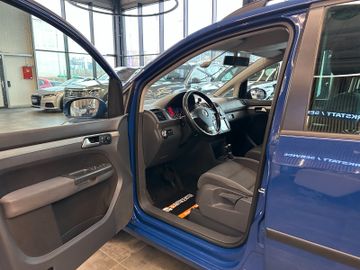 Volkswagen Touran  *7Sitzer*Navi*DSG*Sitzh*BiXenon*
