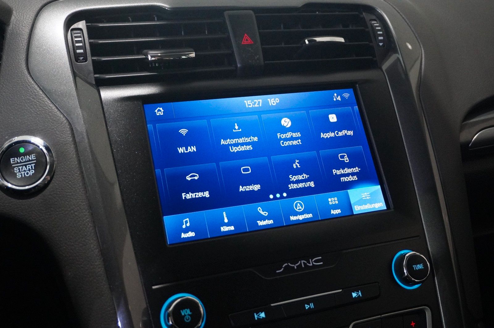 Fahrzeugabbildung Ford Mondeo Turnier 2.0 TITANIUM NAVI/LED/SPORT/DAB+