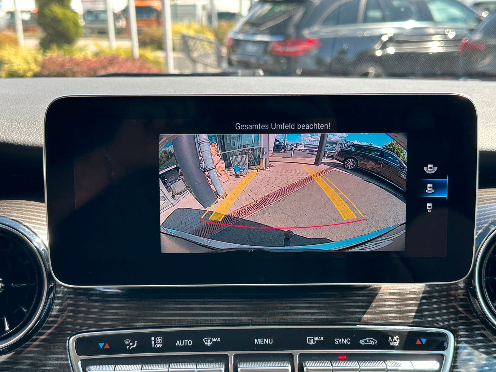 Fahrzeugabbildung Mercedes-Benz V 250 EDITION 4MATIC Kompakt Liege-Paket AHK2,5t