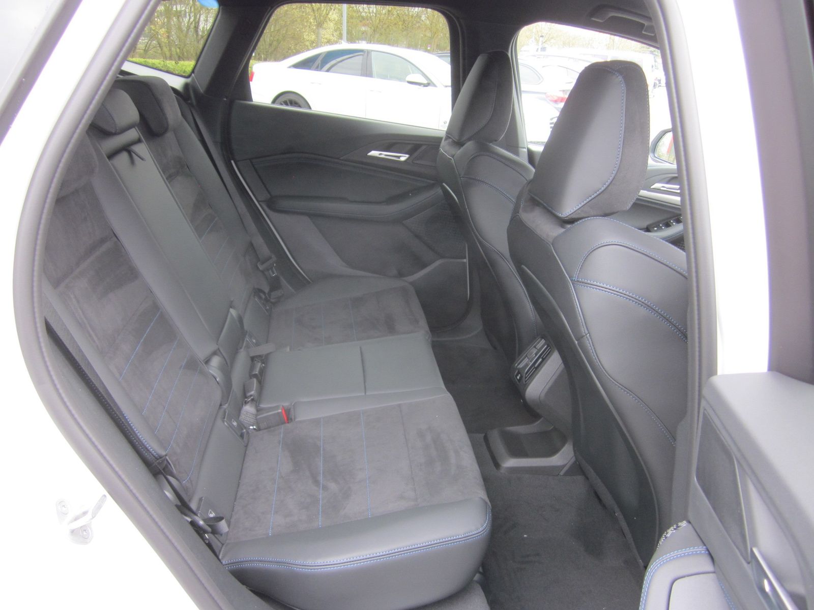 BMW 218 Active Tourer - Bild 13