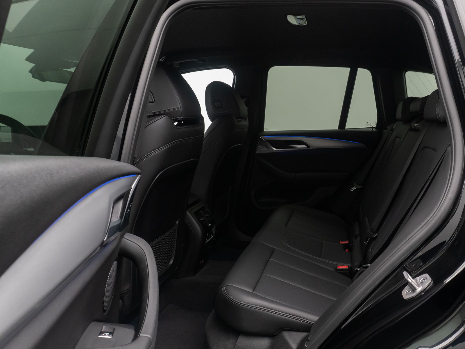 Fahrzeugabbildung BMW X3 xD30d M Sport Laser DAB Kamera HUD DisplayKey