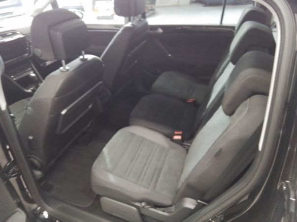 Touran 2.0 TDI DSG HIGHLINE LED+KAMERA+PANO+AHK