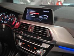 Fahrzeugabbildung BMW X4 xDrive 20 i *M-SPORT* (HUD/ACC/CAM/AHK/ 1.HD!