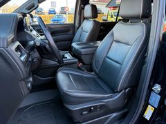 CHEVROLET Suburban 5.3l V8 Premier 4x4*LED*Panodach