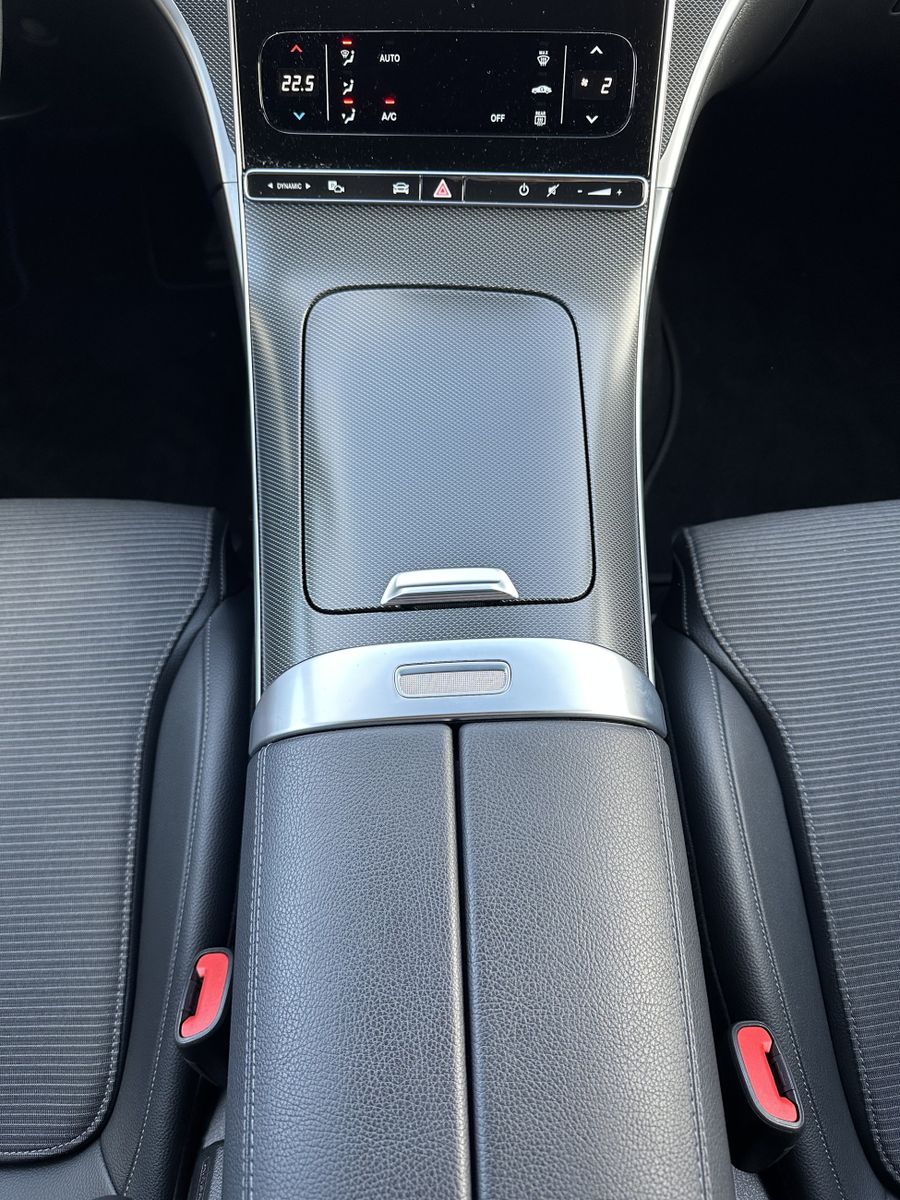 Fahrzeugabbildung Mercedes-Benz C 220d T Avantgarde NIGHT-PAKET+NAV+LED+KAM+17ZO