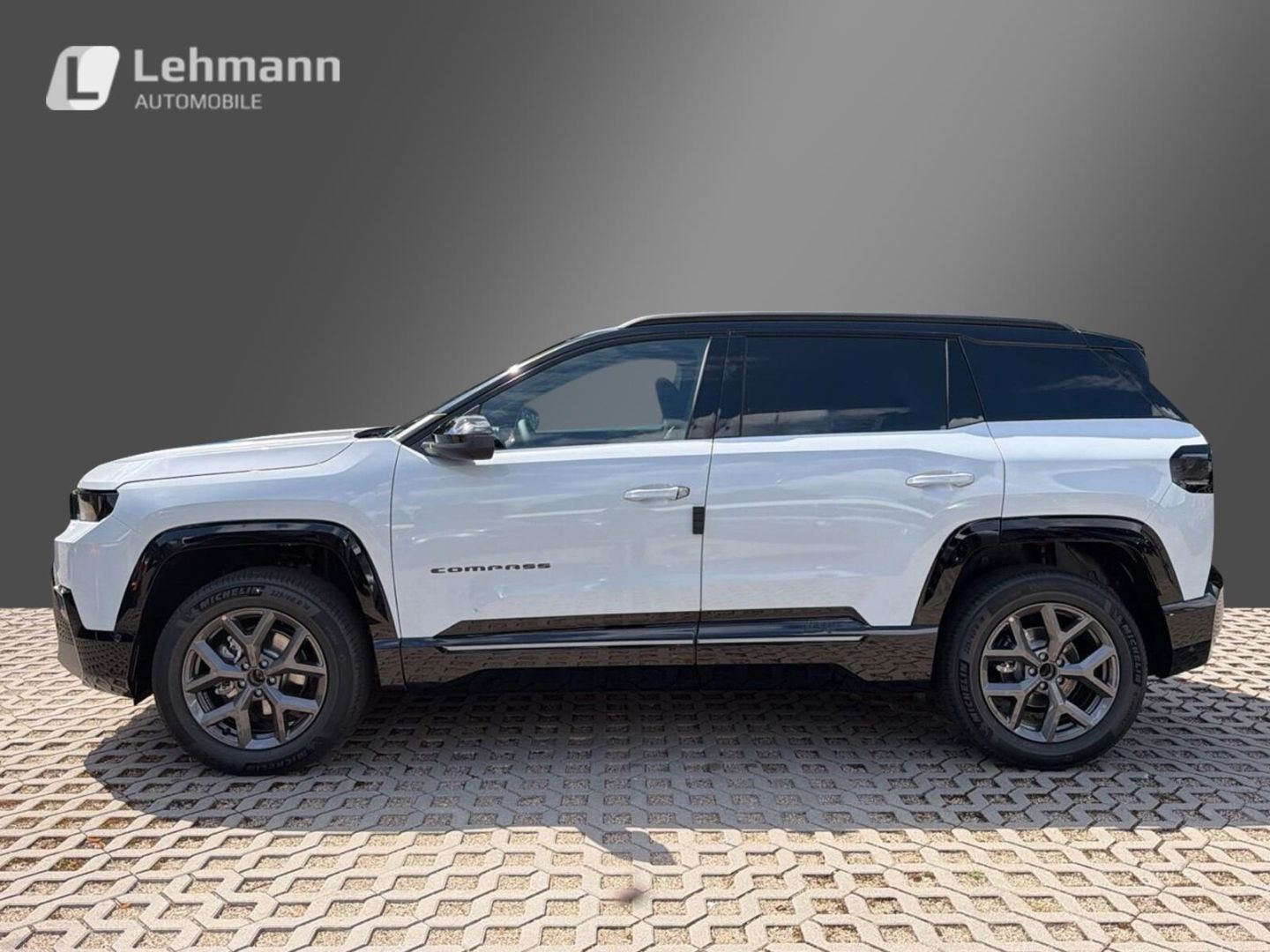 Fahrzeugabbildung Jeep Compass MY26 FIRST EDITION E-HYBRID PANO VOLL