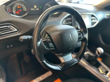 Peugeot 308 SW Allure *TEMPO*NAVI*PDC*KLIMAAUTO*