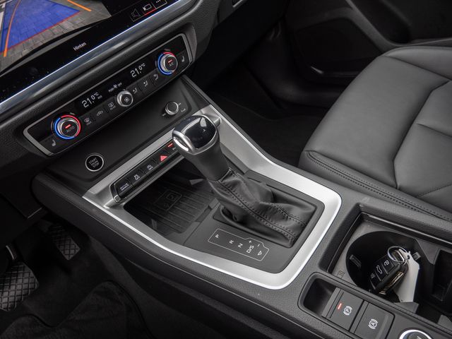 Q3 40 TFSI quattro advanced KAMERA NAVI AHK ACC