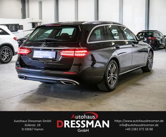 Mercedes E 200 - 5