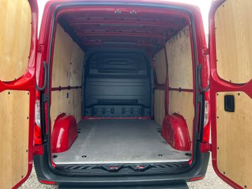 Mercedes Sprinter - 11