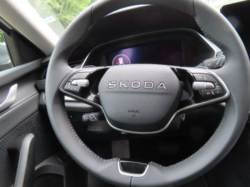 Fotografie 14 des Skoda Octavia Combi 1.5 TSI mHEV 110 kW Selection 5J.G