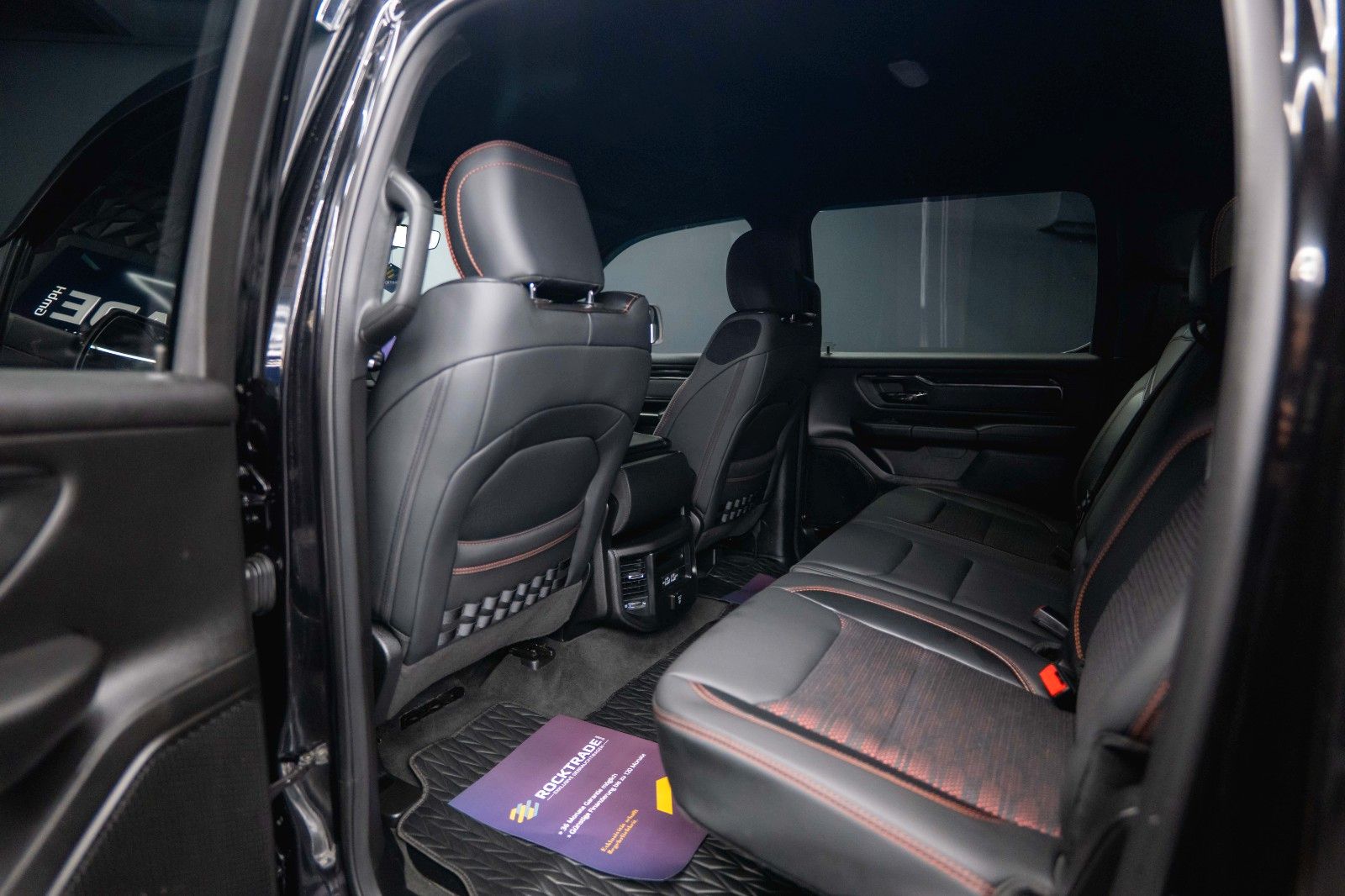 Fahrzeugabbildung Dodge RAM 5.7 V8 HEMI 4x4 Built to Serve AXLE LOCK 19%