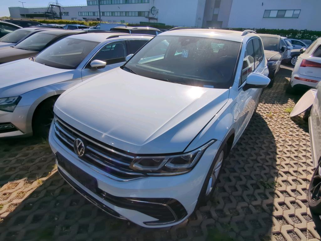 Volkswagen Tiguan TIGUAN eHYBRID R-LINE ACC/PANO/AHK/StHz./KAMERA