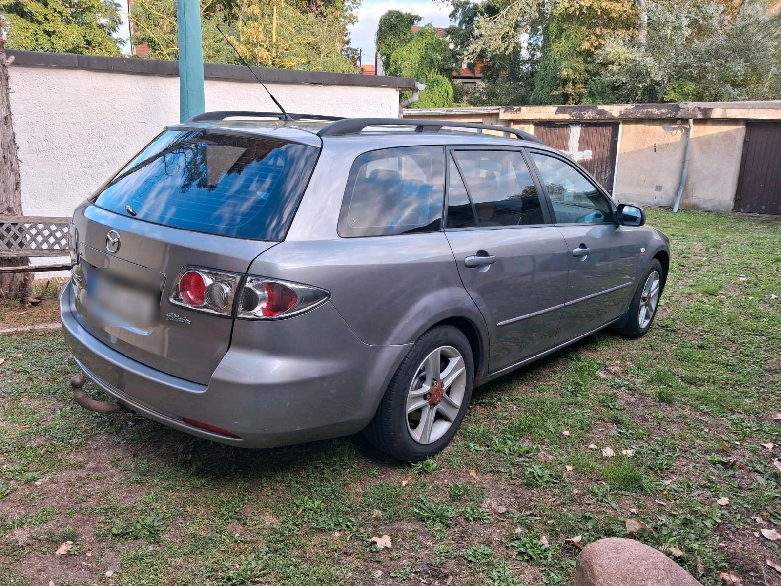 Mazda CX-5 2006 — rear view
