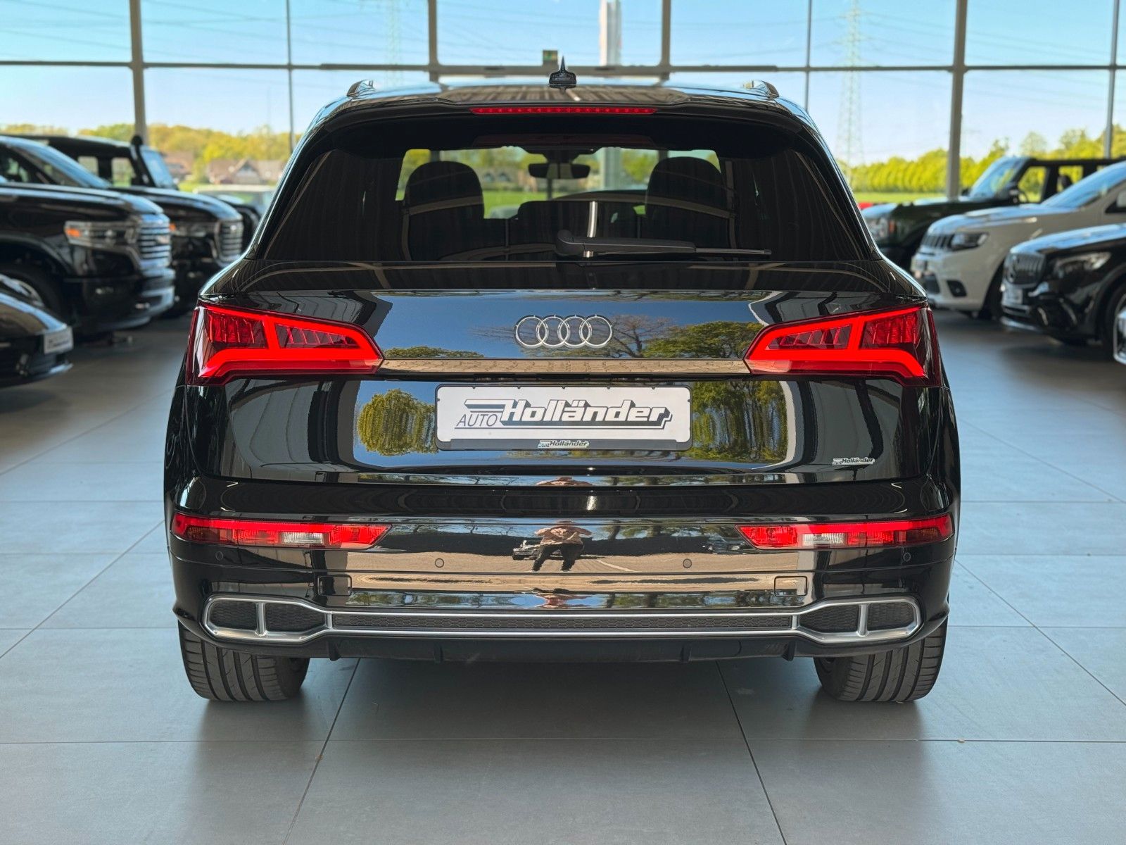 Fahrzeugabbildung Audi SQ5 3.0TDI quattro "Magnetic-Ride 3-Zonen-Klima"