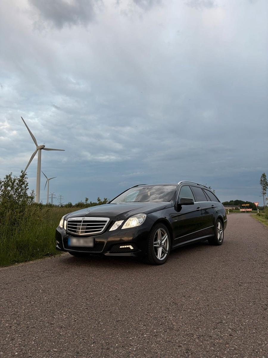 Mercedes-Benz E250, 2010
