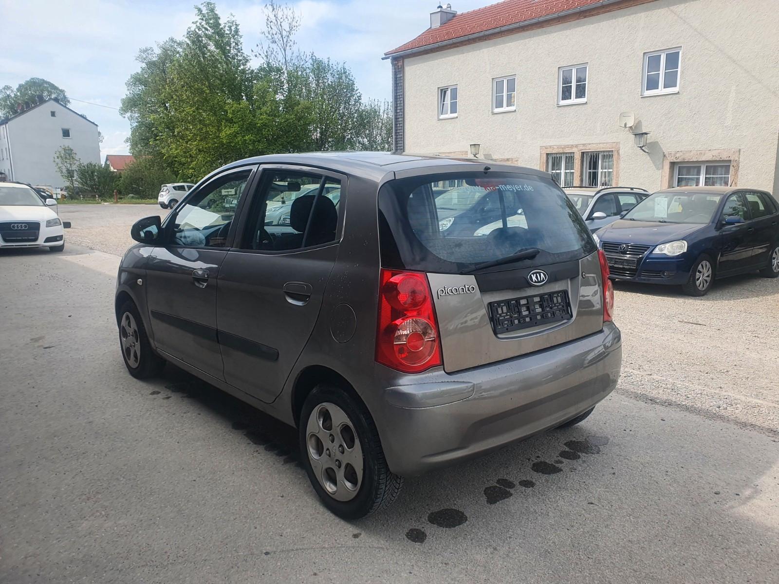 Kia Picanto 1.1  Tüv Neu Zahnriemen Gewechselt