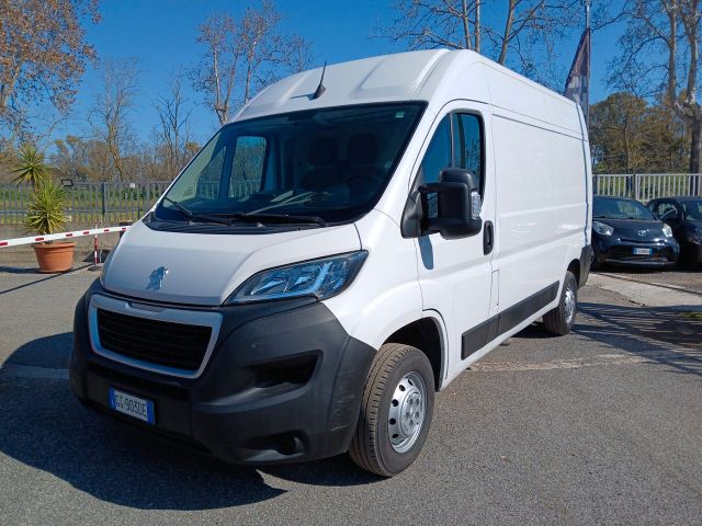 Peugeot Boxer 330 2.2 BlueHDi 140 S&S PC-TN Furg