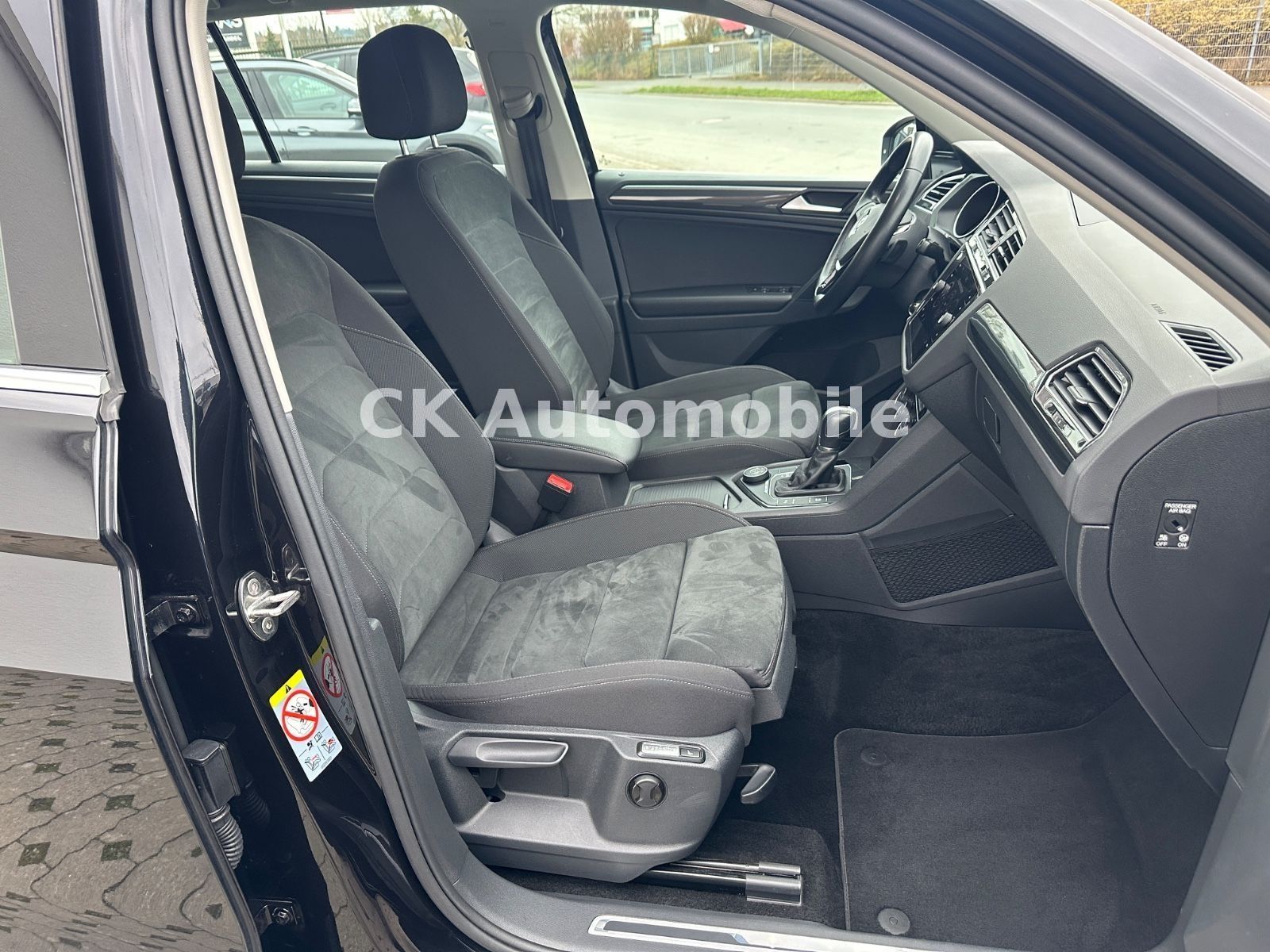 Fahrzeugabbildung Volkswagen Tiguan 2.0TDI Highline BMT 4Motion/DSG/Navi/LED