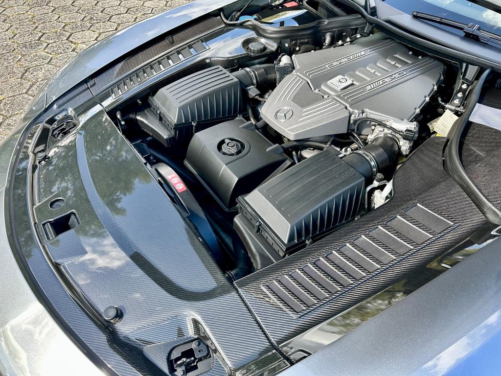 Mercedes-Benz SLS AMG