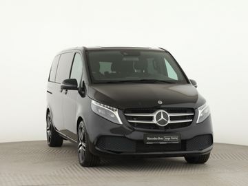 Mercedes V 220 - 3