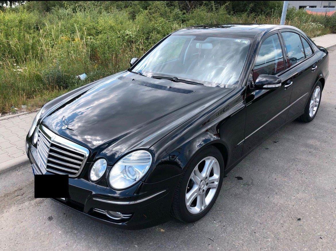 Mercedes-Benz E 220
