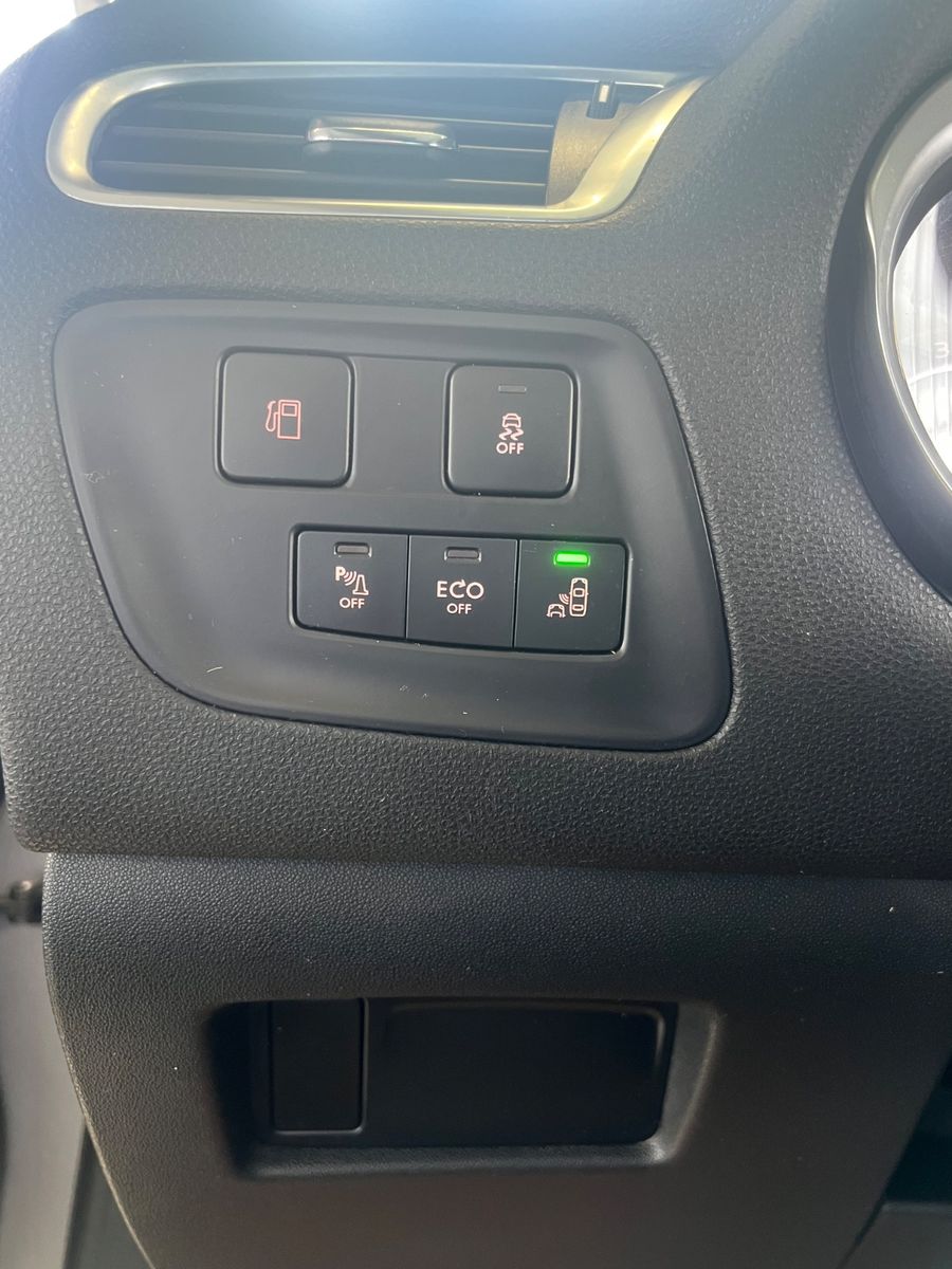 Fahrzeugabbildung Citroën DS4 Crossback *RÜCKFAHRKAMERA*NAVI*
