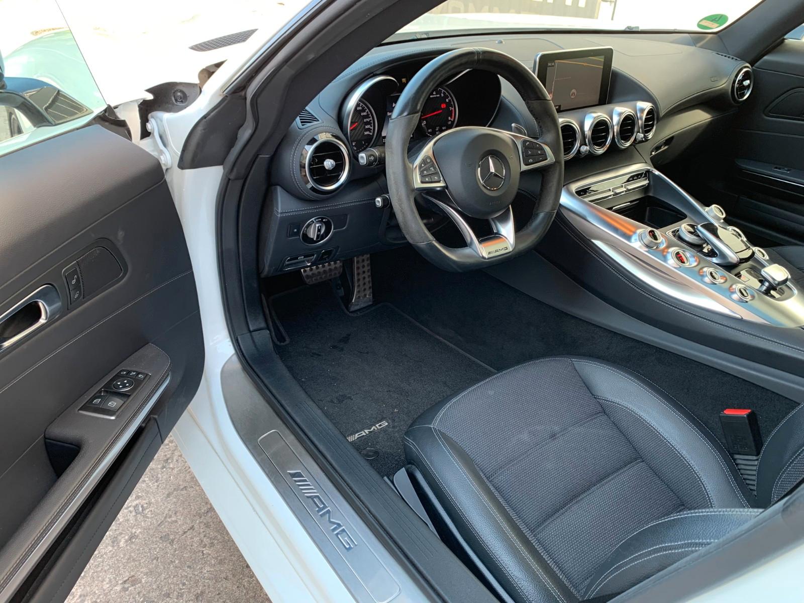 Mercedes-Benz AMG GT Coupe Night Paket Performance-Auspuff