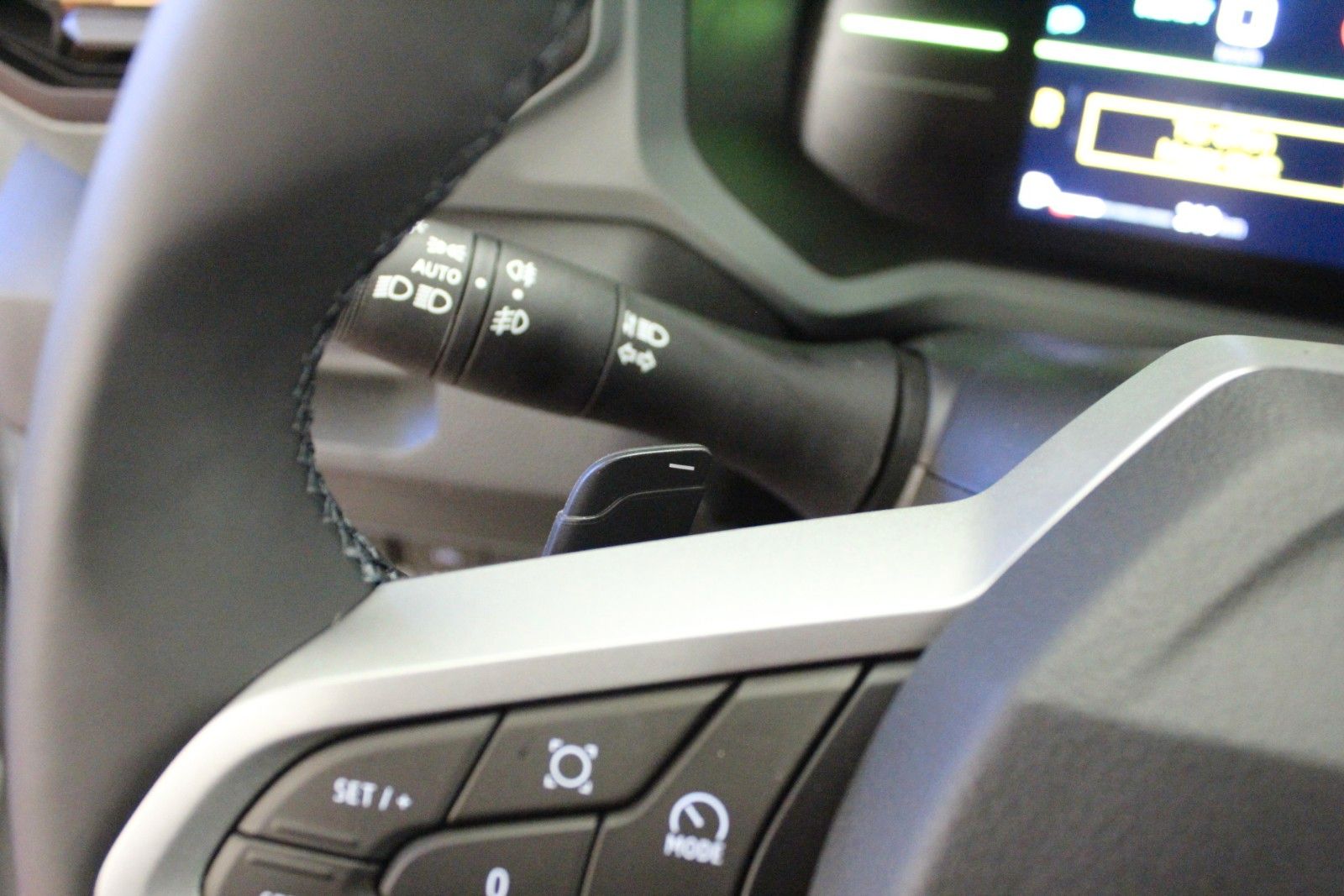 Fahrzeugabbildung Dacia Duster hybrid-G 150 4x4 Extreme  MY26