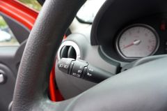 Fahrzeugabbildung Dacia Sandero Laureate 1,6L Bluetoth 1.Hand TOP