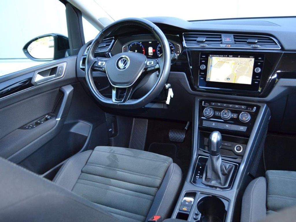 Touran 2.0 TDI 150 PS DSG R-Line Black-Style AHK
