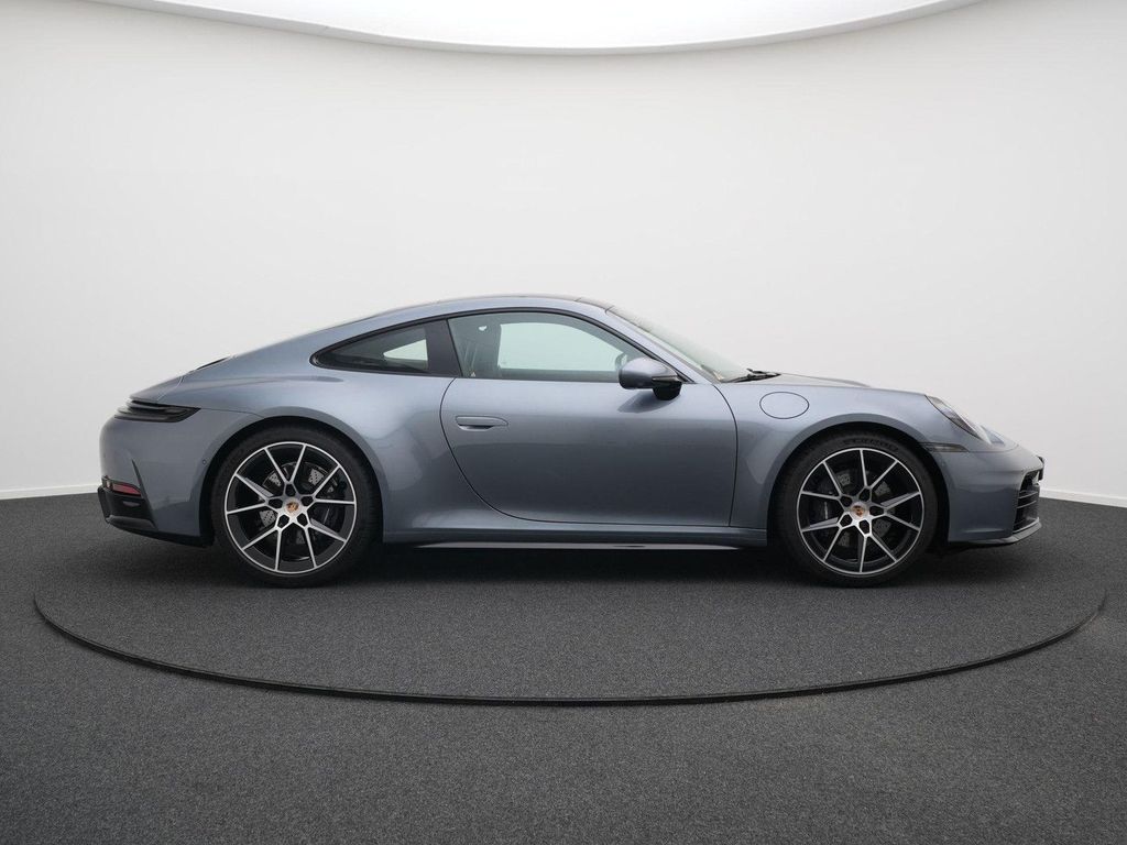 Porsche 992 — fotografia 2