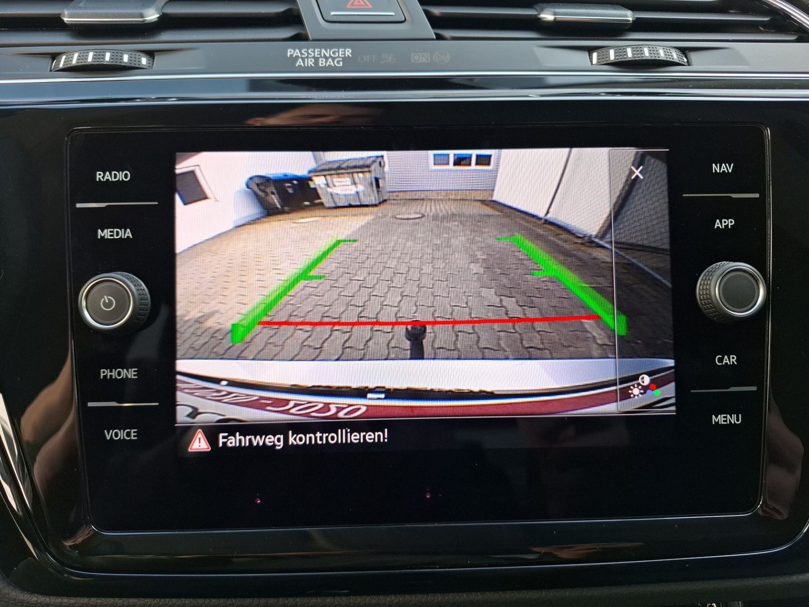 Fahrzeugabbildung Volkswagen Touran TSI Highline DSG 7-Si AHK AID ACC RFK SH