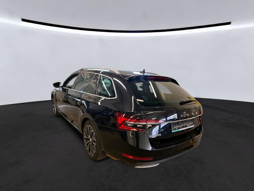 Fahrzeugabbildung SKODA Superb Combi 2.0 TSI L&K/KAMERA/PANO-DA/ACC/DCC/